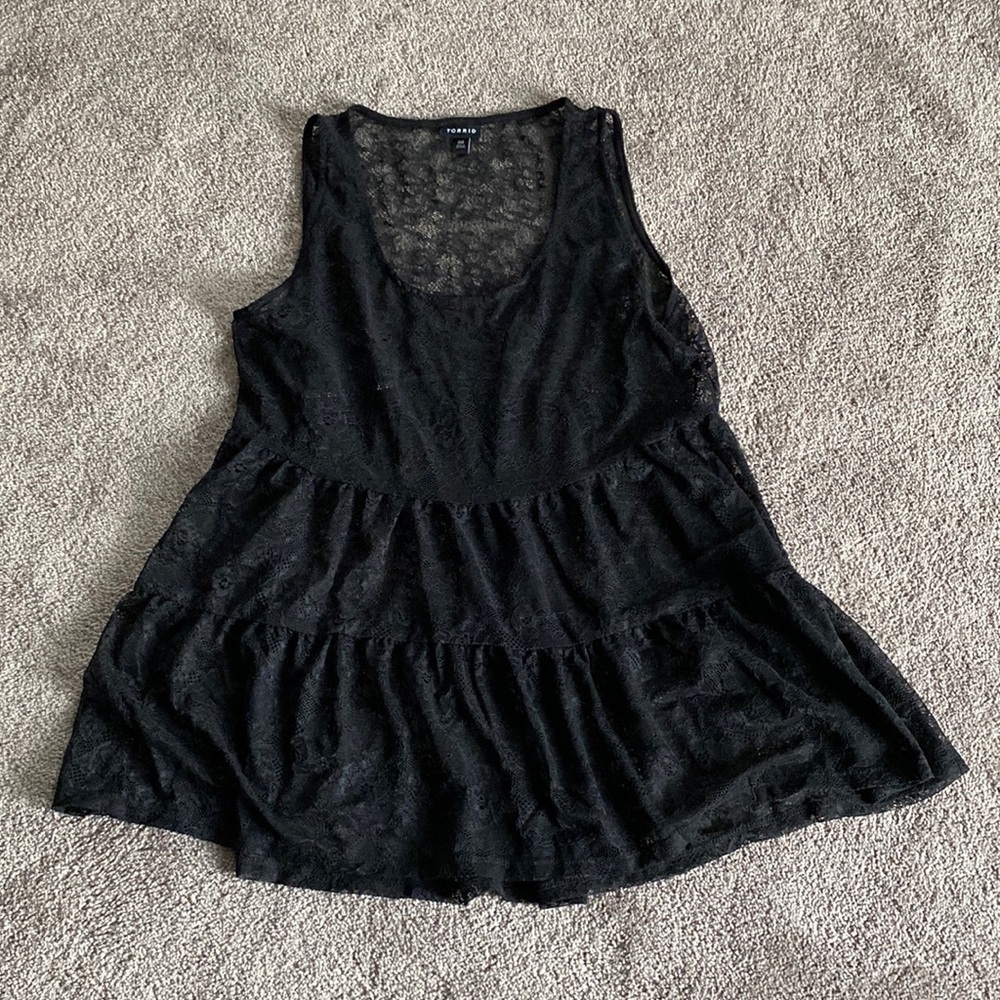 Torrid Black Sheer Lace Babydoll Tank Top SIZE 00 Sleeveless Peplum Blouse